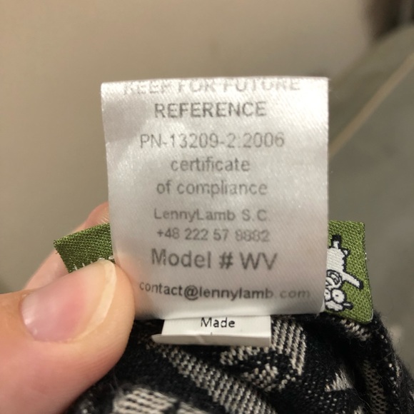 Lenny Lamb Woven Wrap - Picture 3 of 3